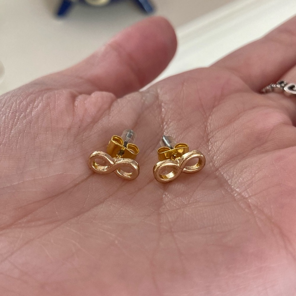 Infinity Studs